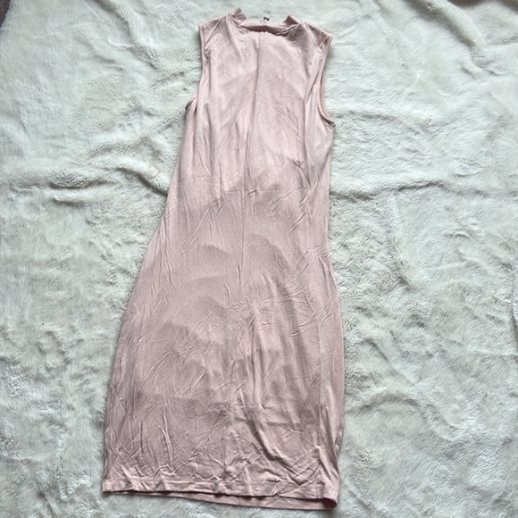 Dynamite Blush Pink Sleeveless Twist-Front Midi Dress | Soft & Flattering Fit - Picture 4 of 6